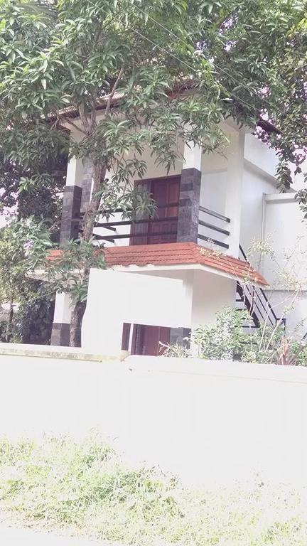 Abru'S Holidays International Travelers Alappuzha Eksteriør bilde